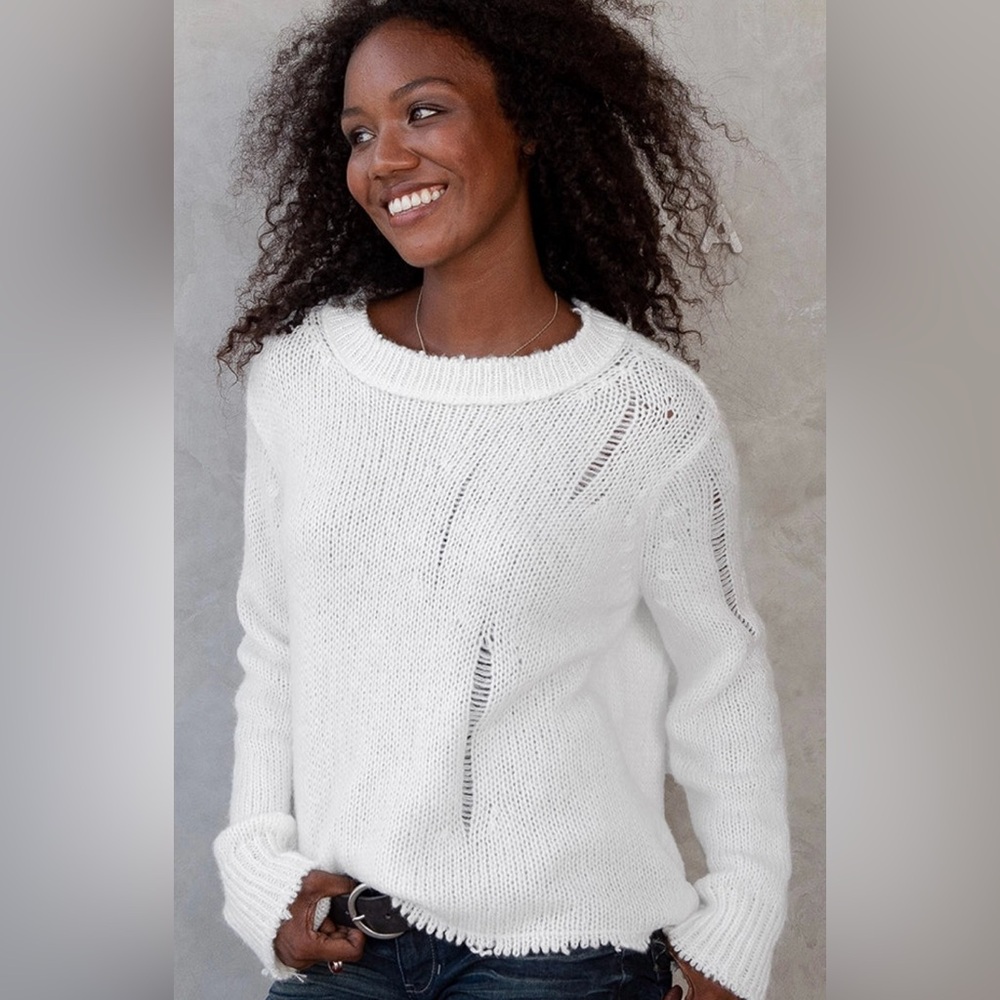 Cozy White Knit Sweater - Picture 2 of 3